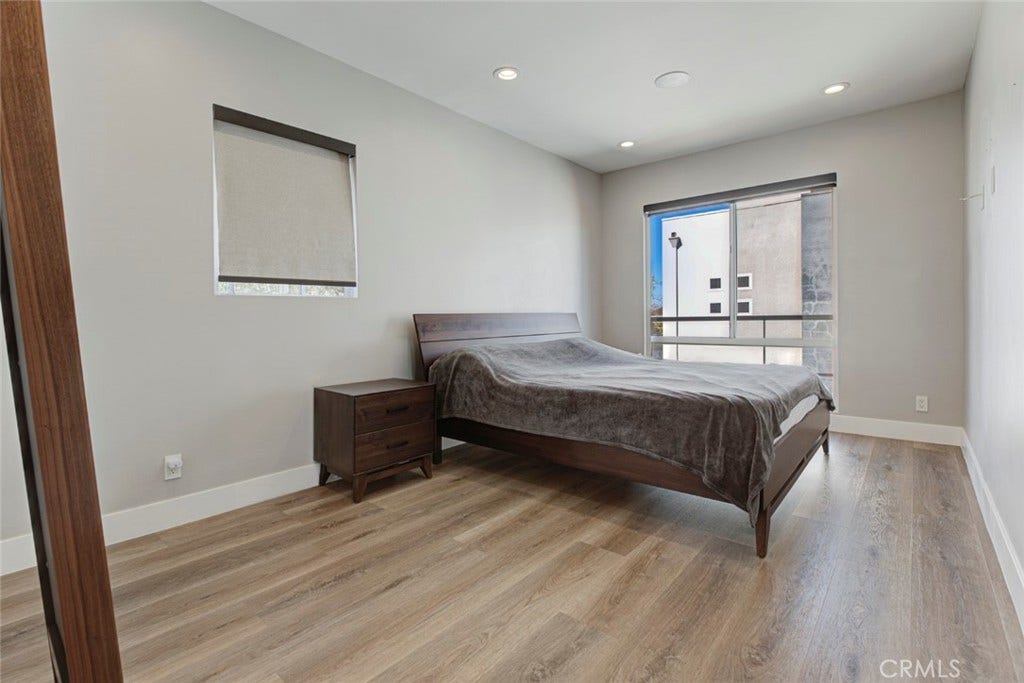1080 Everett, Echo Park, CA 90026 1080 Everett, Echo Park, CA 90026