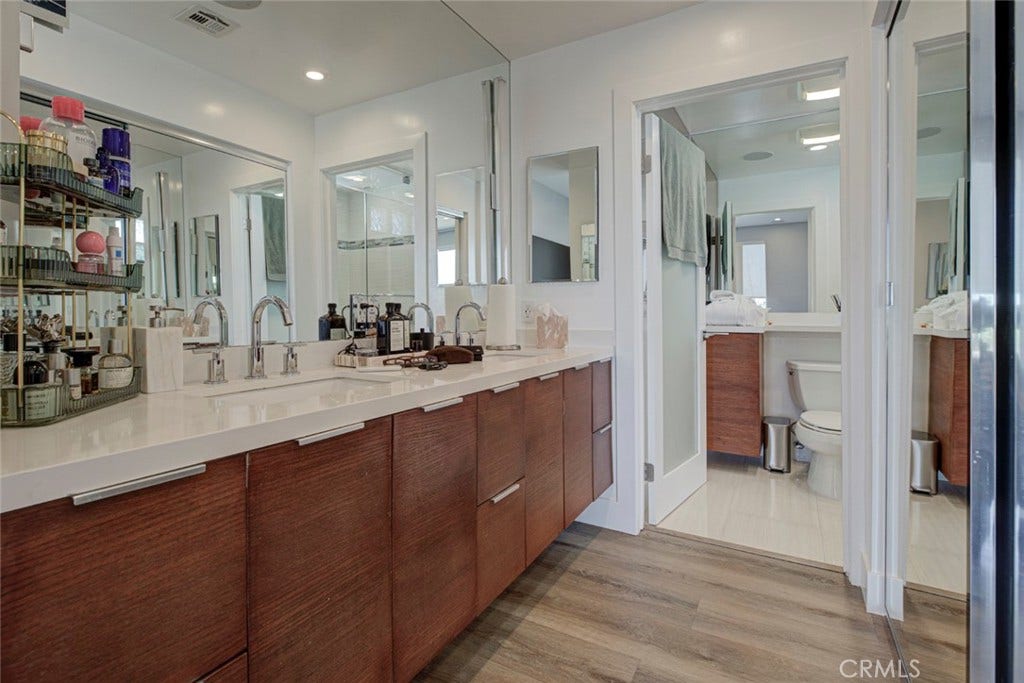 1080 Everett, Echo Park, CA 90026 1080 Everett, Echo Park, CA 90026