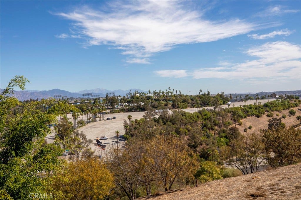 1080 Everett, Echo Park, CA 90026 1080 Everett, Echo Park, CA 90026