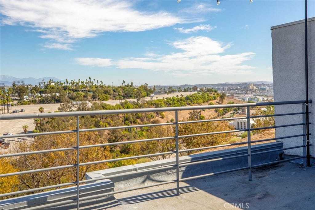 1080 Everett, Echo Park, CA 90026 1080 Everett, Echo Park, CA 90026