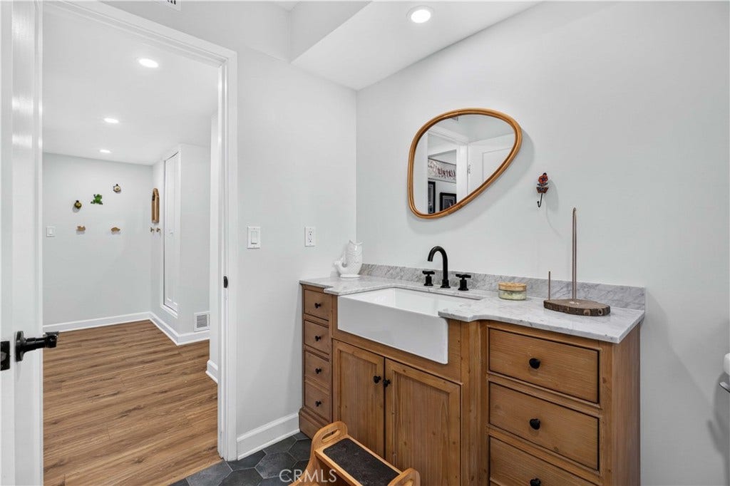 28711 Macklin Avenue, Canyon Country, CA 91387 28711 Macklin Avenue, Canyon Country, CA 91387