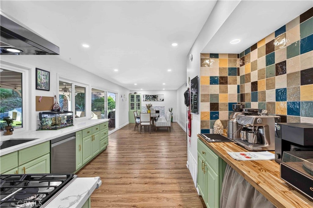 28711 Macklin Avenue, Canyon Country, CA 91387 28711 Macklin Avenue, Canyon Country, CA 91387