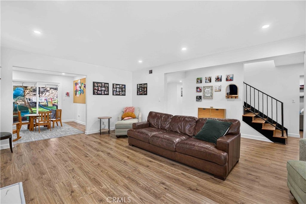 28711 Macklin Avenue, Canyon Country, CA 91387 28711 Macklin Avenue, Canyon Country, CA 91387