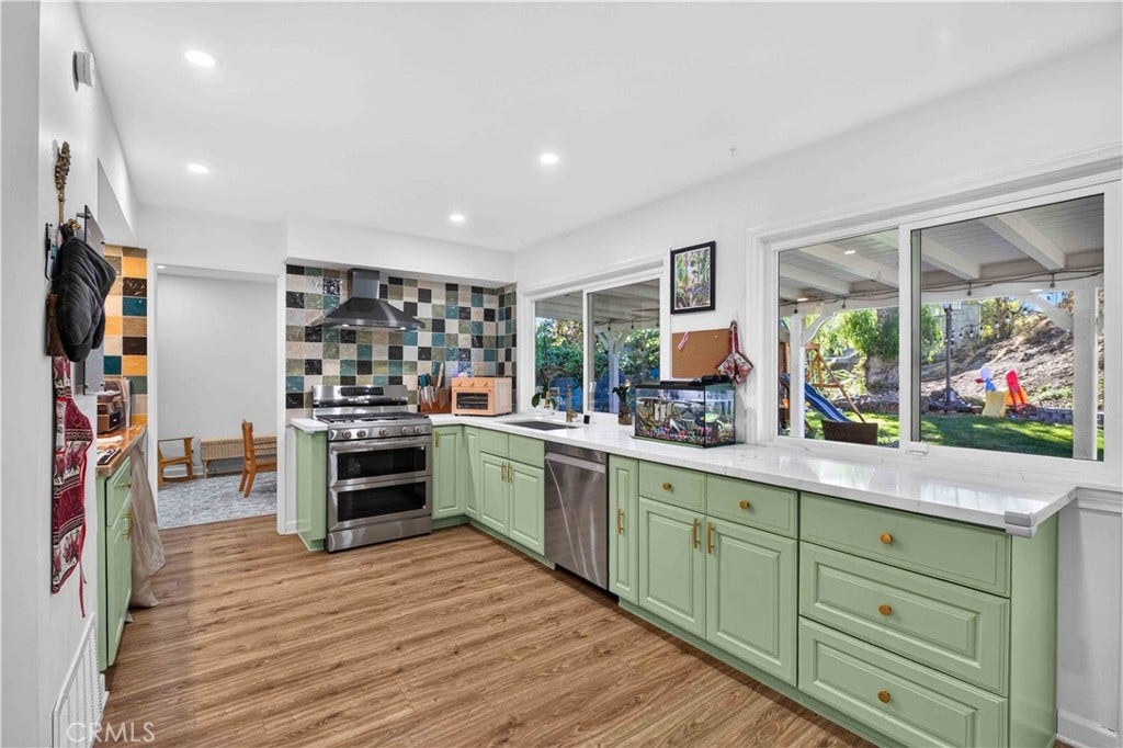 28711 Macklin Avenue, Canyon Country, CA 91387 28711 Macklin Avenue, Canyon Country, CA 91387