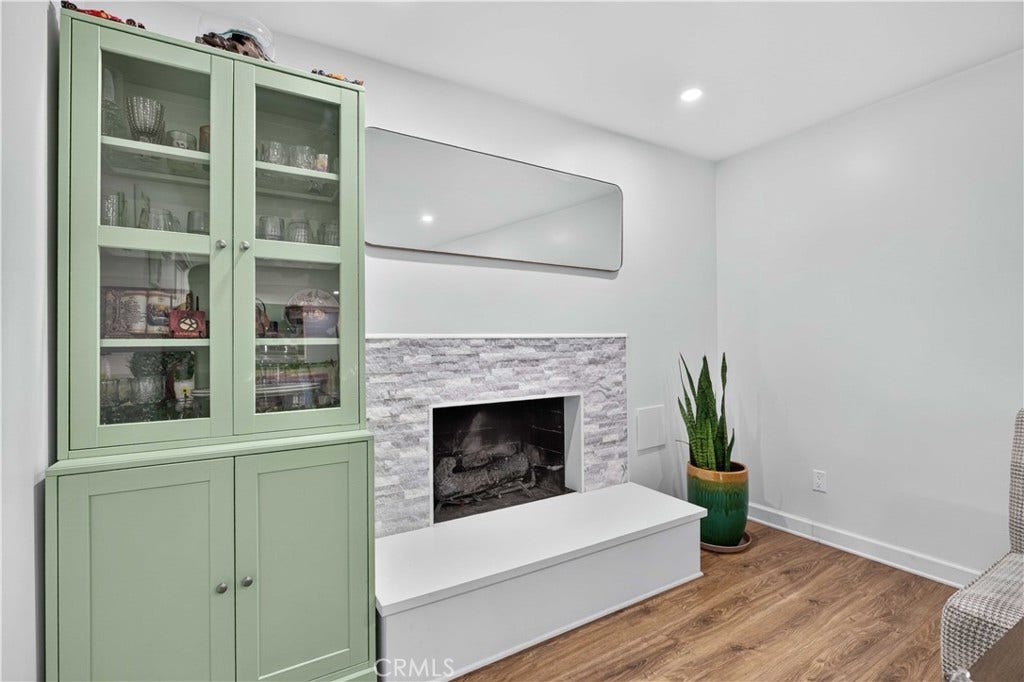 28711 Macklin Avenue, Canyon Country, CA 91387 28711 Macklin Avenue, Canyon Country, CA 91387