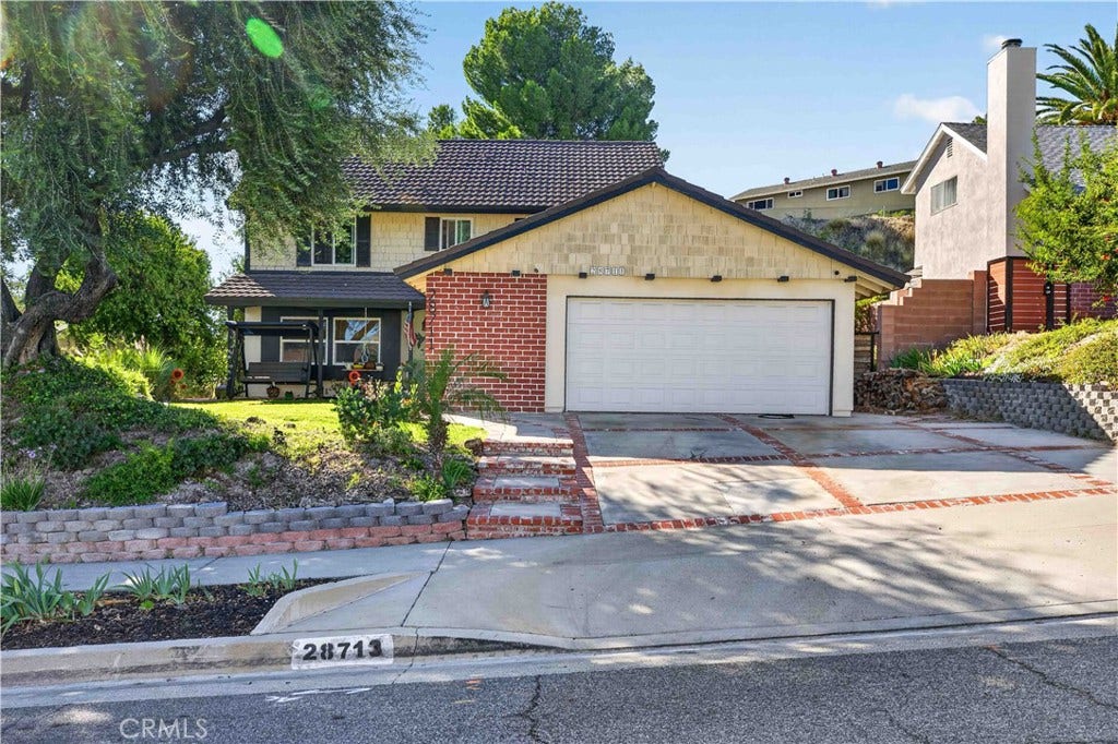28711 Macklin Avenue, Canyon Country, CA 91387 28711 Macklin Avenue, Canyon Country, CA 91387