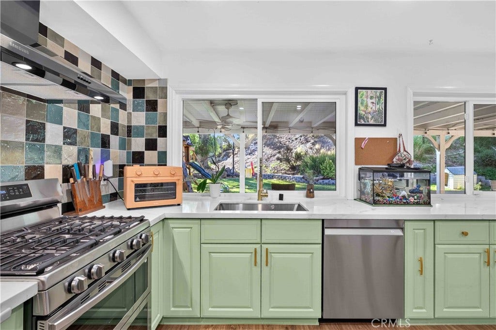 28711 Macklin Avenue, Canyon Country, CA 91387 28711 Macklin Avenue, Canyon Country, CA 91387