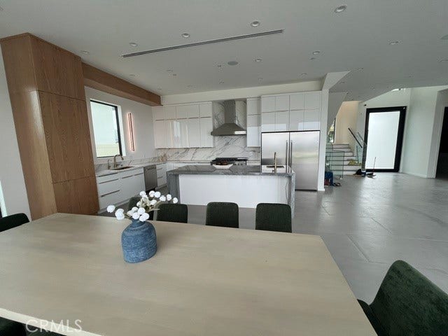 18817 Edleen, Tarzana, CA 91356
