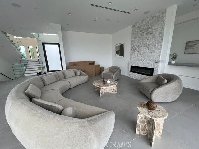 18817 Edleen, Tarzana, CA 91356