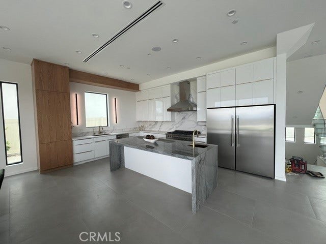 18817 Edleen, Tarzana, CA 91356