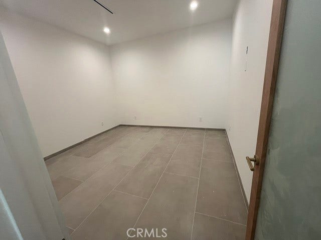 18817 Edleen, Tarzana, CA 91356