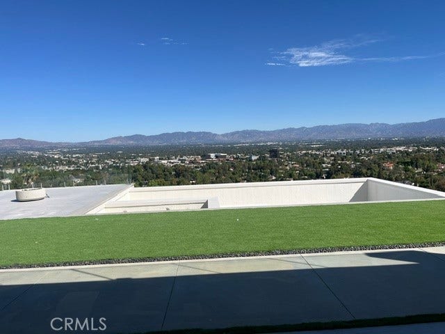 18817 Edleen, Tarzana, CA 91356