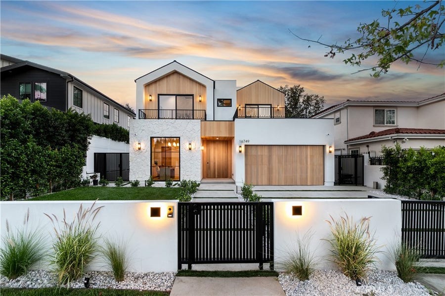 Property photo for 16749 Addison, Encino, CA