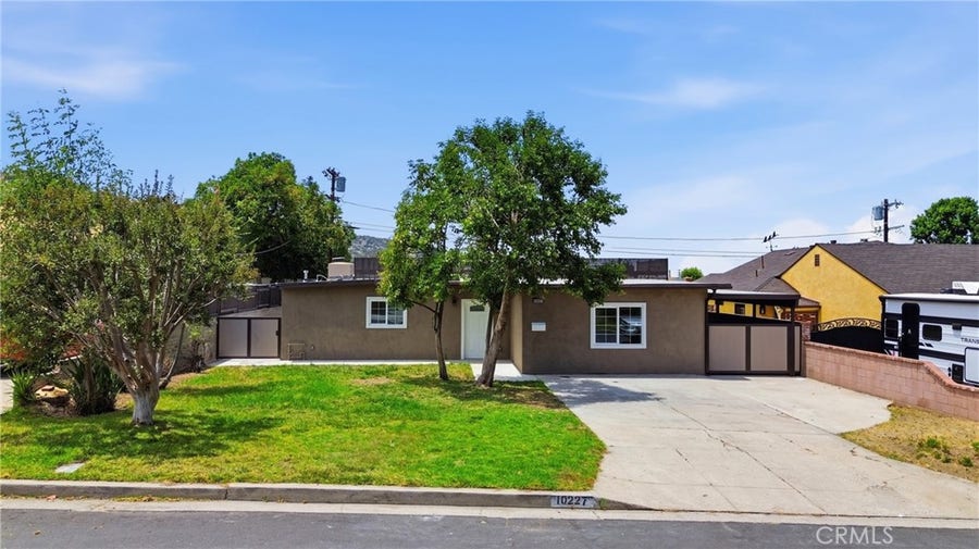 Property photo for 10227 Mcvine, Sunland, CA