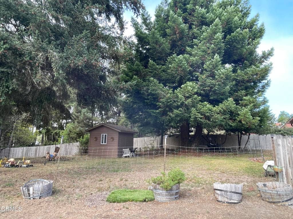 18801 Lahmon Lane, Fort Bragg, CA 95437 Fenced south yard