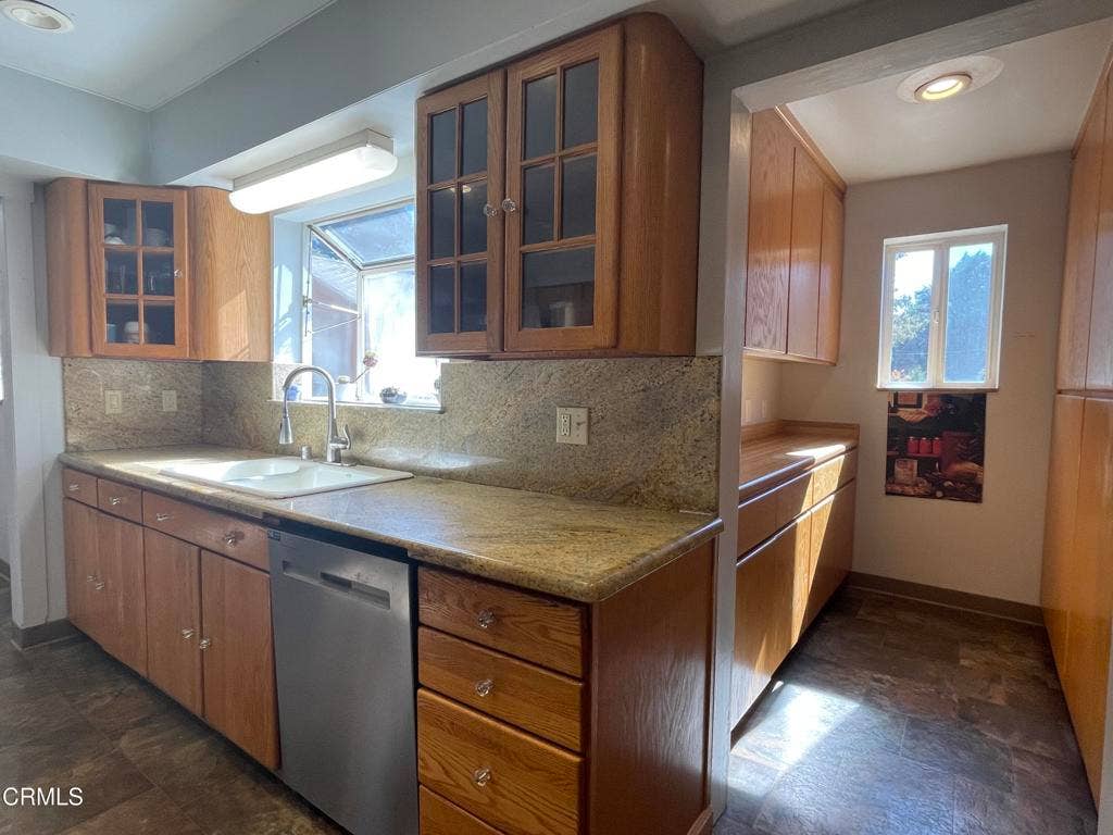 18801 Lahmon Lane, Fort Bragg, CA 95437 Kitchen_pantry