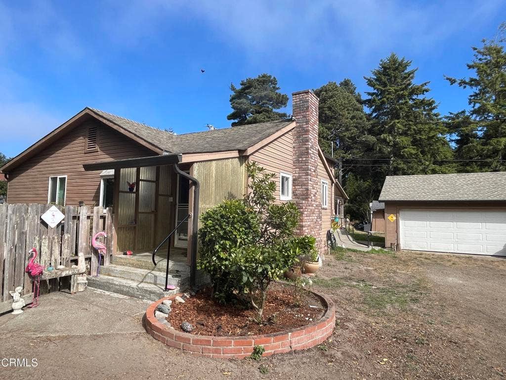 18801 Lahmon Lane, Fort Bragg, CA 95437 Home front