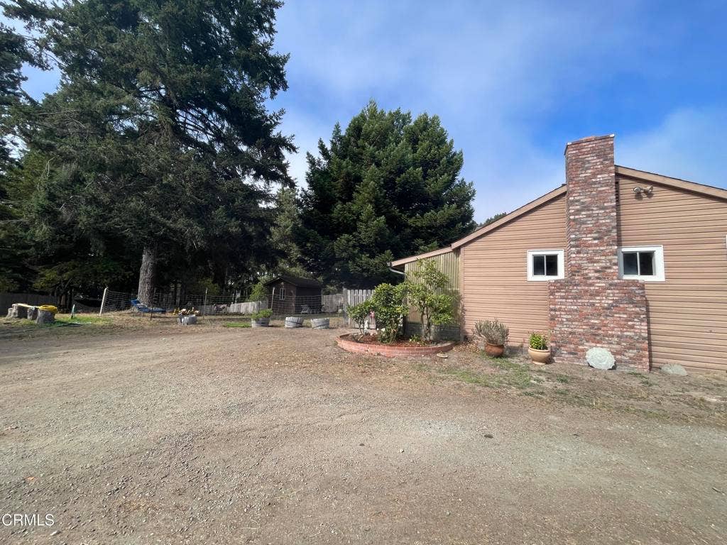 18801 Lahmon Lane, Fort Bragg, CA 95437 Parking and south fenced yard