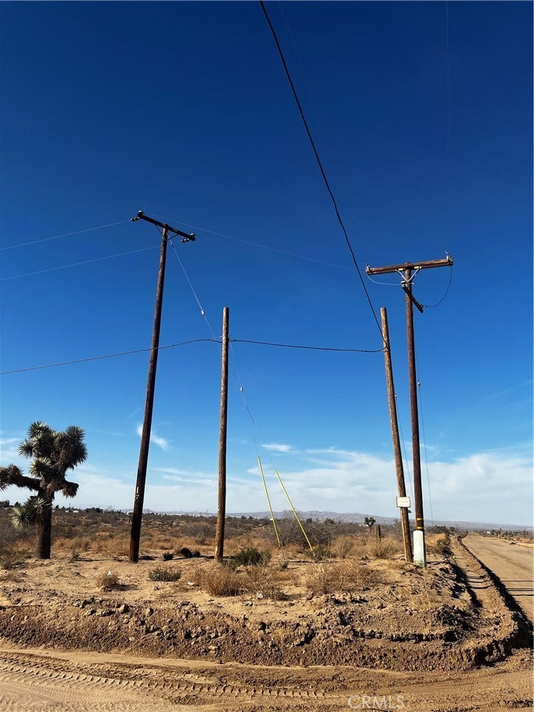Property photo for 11300 Caughlin Road, Phelan, CA