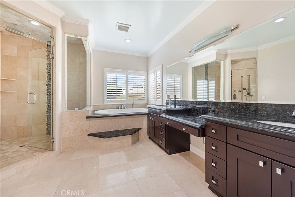 21819 E Chestnut Court, Walnut, CA 91789 Primary bathroom with jetted tub