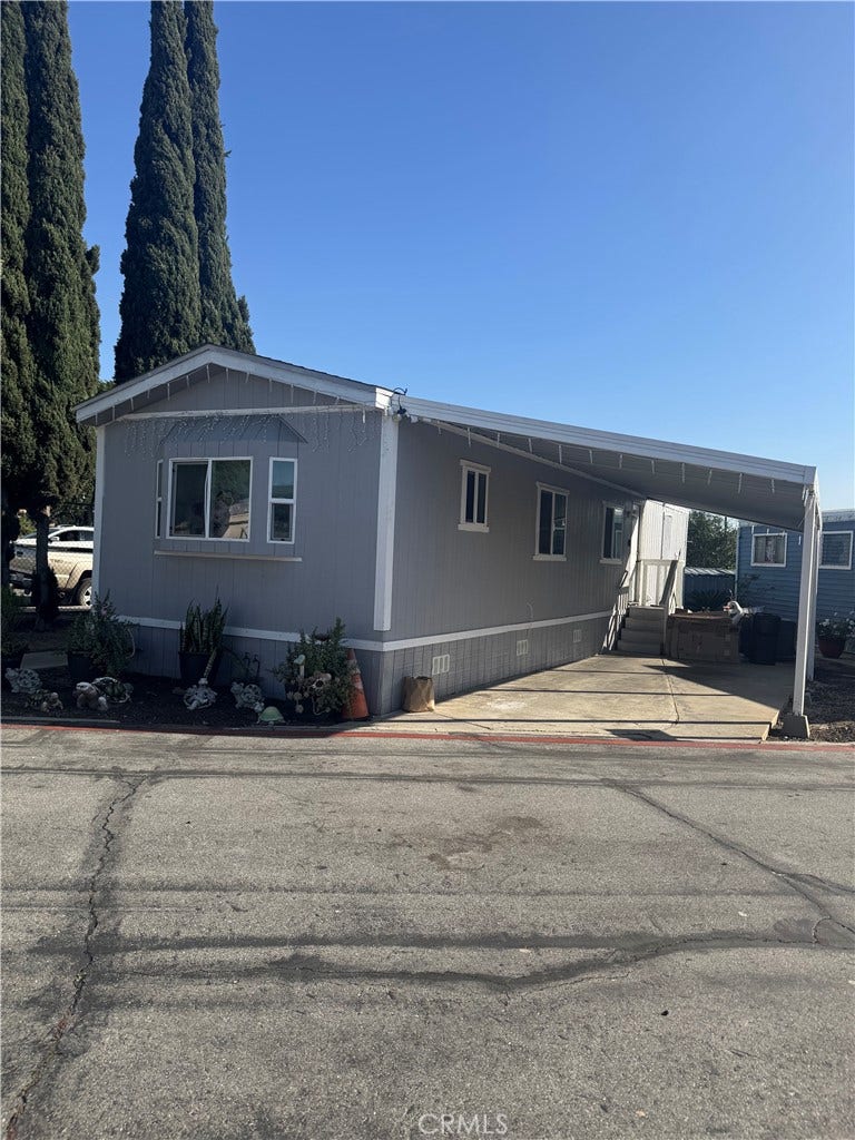 19850 E Arrow, #C2, Covina, CA 91724 19850 E Arrow, #C2, Covina, CA 91724