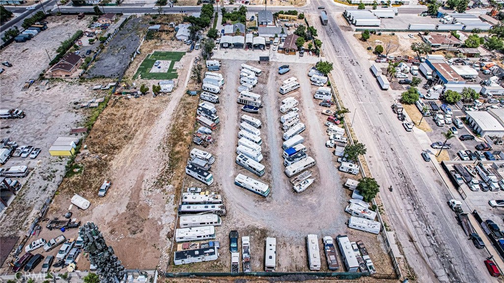 26068 5th, San Bernardino, CA 92410 26068 5th, San Bernardino, CA 92410