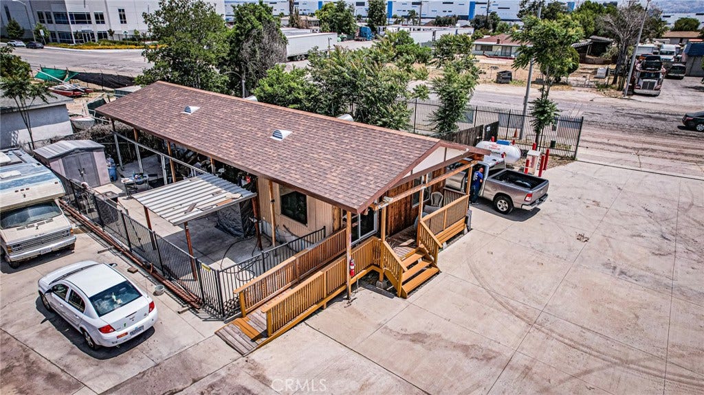 26068 5th, San Bernardino, CA 92410 26068 5th, San Bernardino, CA 92410