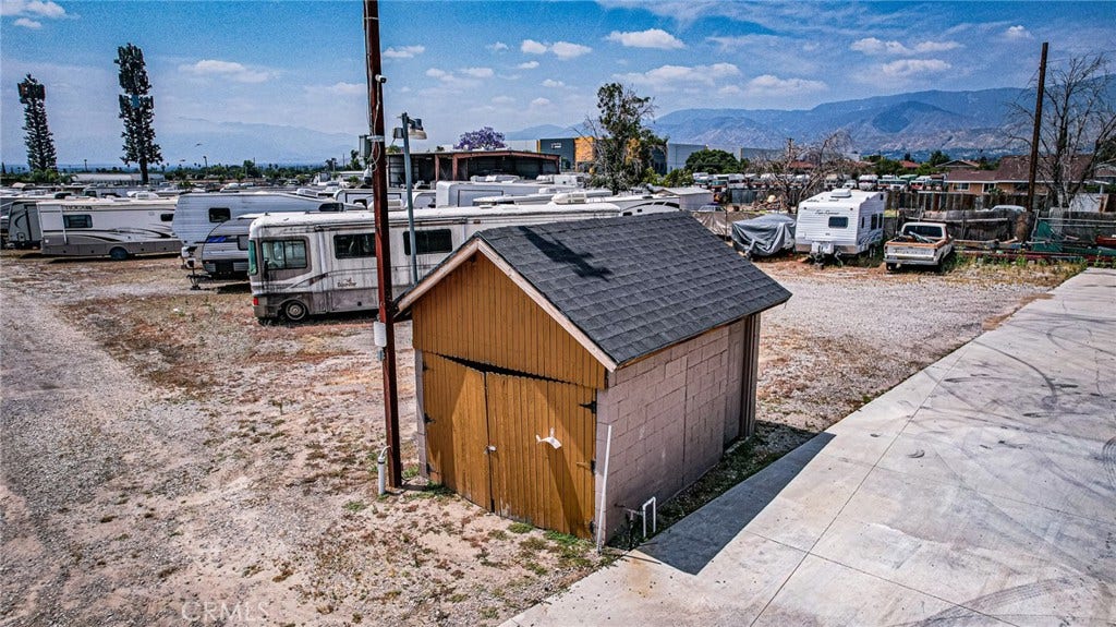 26068 5th, San Bernardino, CA 92410 26068 5th, San Bernardino, CA 92410