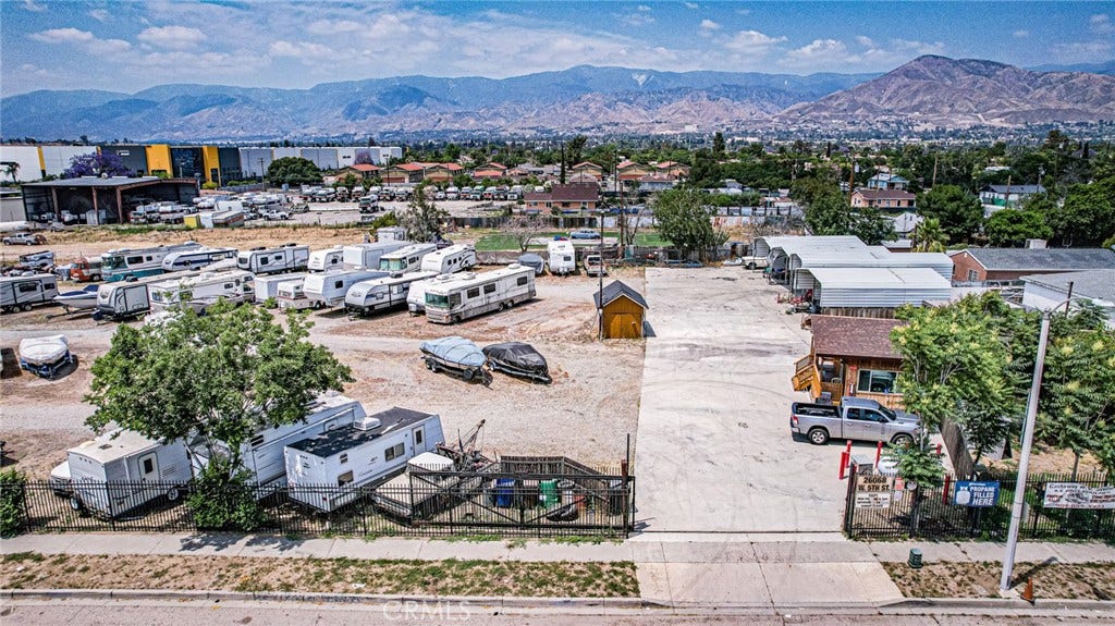 26068 5th, San Bernardino, CA 92410 26068 5th, San Bernardino, CA 92410
