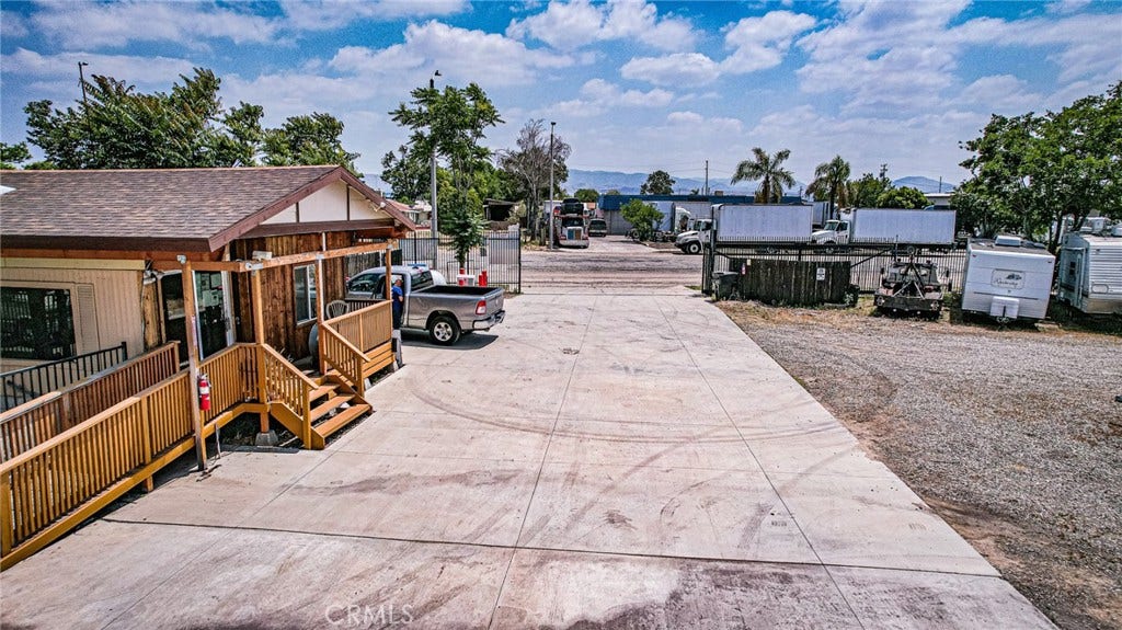 26068 5th, San Bernardino, CA 92410 26068 5th, San Bernardino, CA 92410