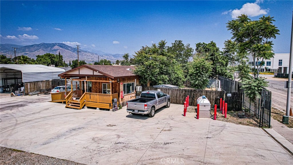 26068 5th, San Bernardino, CA 92410 26068 5th, San Bernardino, CA 92410