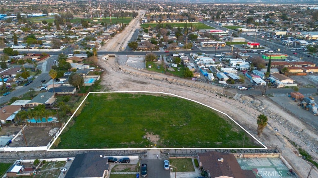 25608 Walker, San Bernardino, CA 92404 25608 Walker, San Bernardino, CA 92404