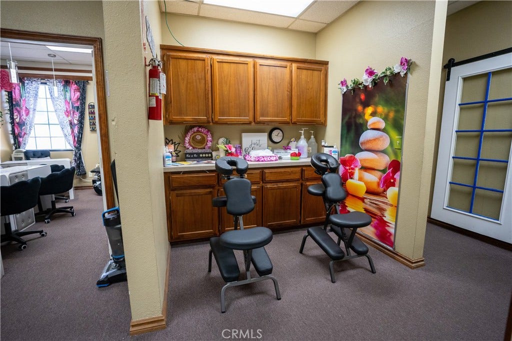 820 N E, San Bernardino, CA 92410 820 N E, San Bernardino, CA 92410