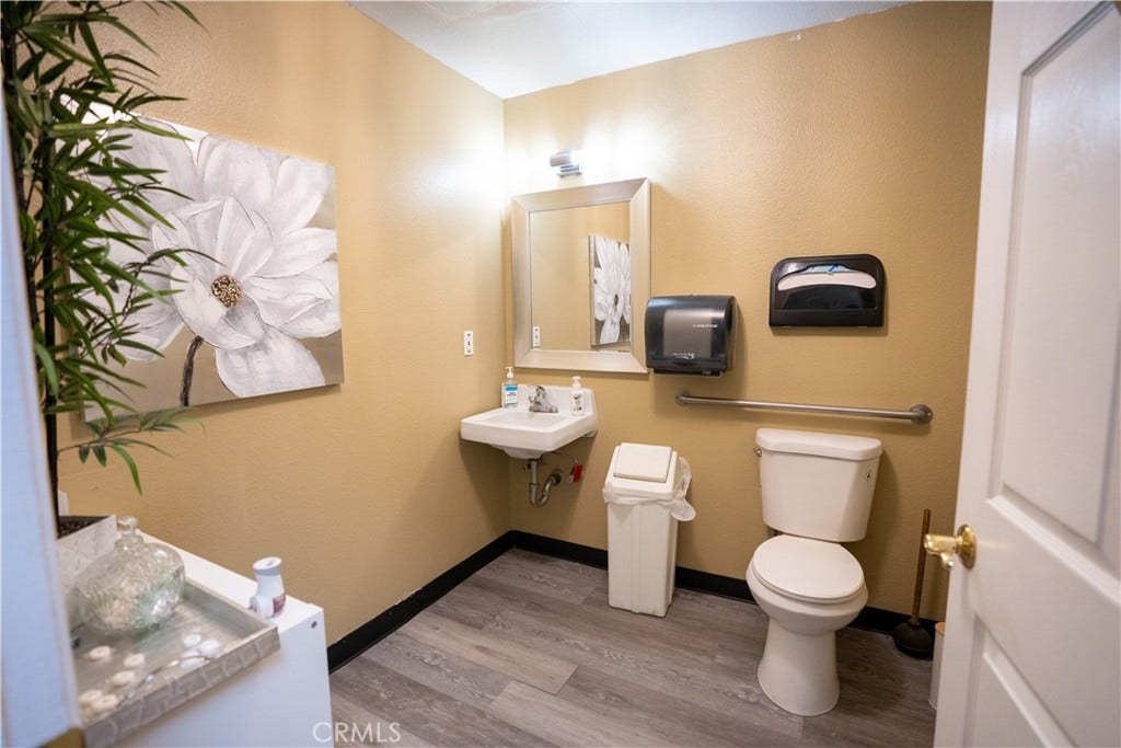 820 N E, San Bernardino, CA 92410 820 N E, San Bernardino, CA 92410
