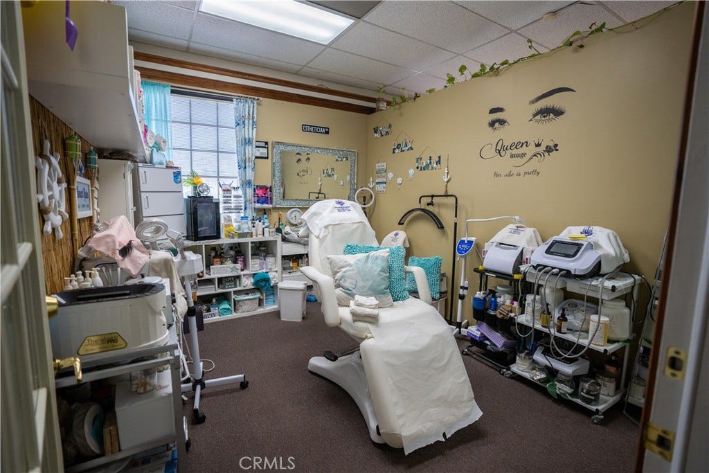 820 N E, San Bernardino, CA 92410 820 N E, San Bernardino, CA 92410