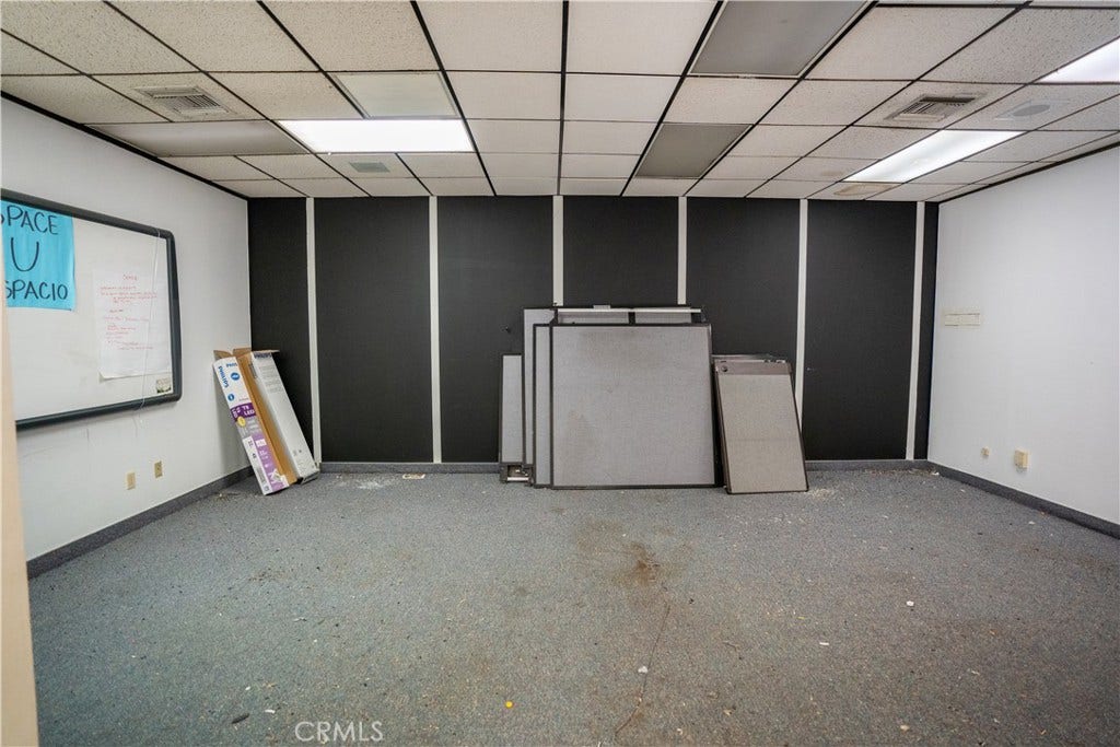 802 N E, San Bernardino, CA 92410 802 N E, San Bernardino, CA 92410