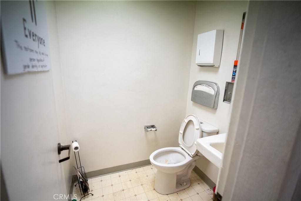 802 N E, San Bernardino, CA 92410 802 N E, San Bernardino, CA 92410