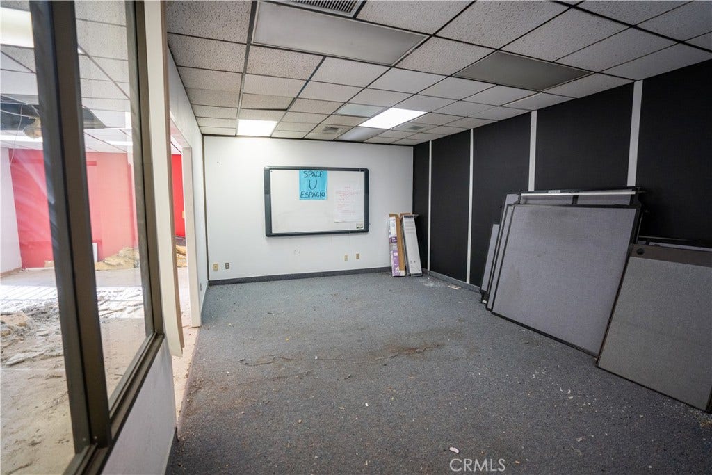 802 N E, San Bernardino, CA 92410 802 N E, San Bernardino, CA 92410