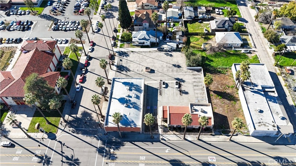 802 N E, San Bernardino, CA 92410 802 N E, San Bernardino, CA 92410