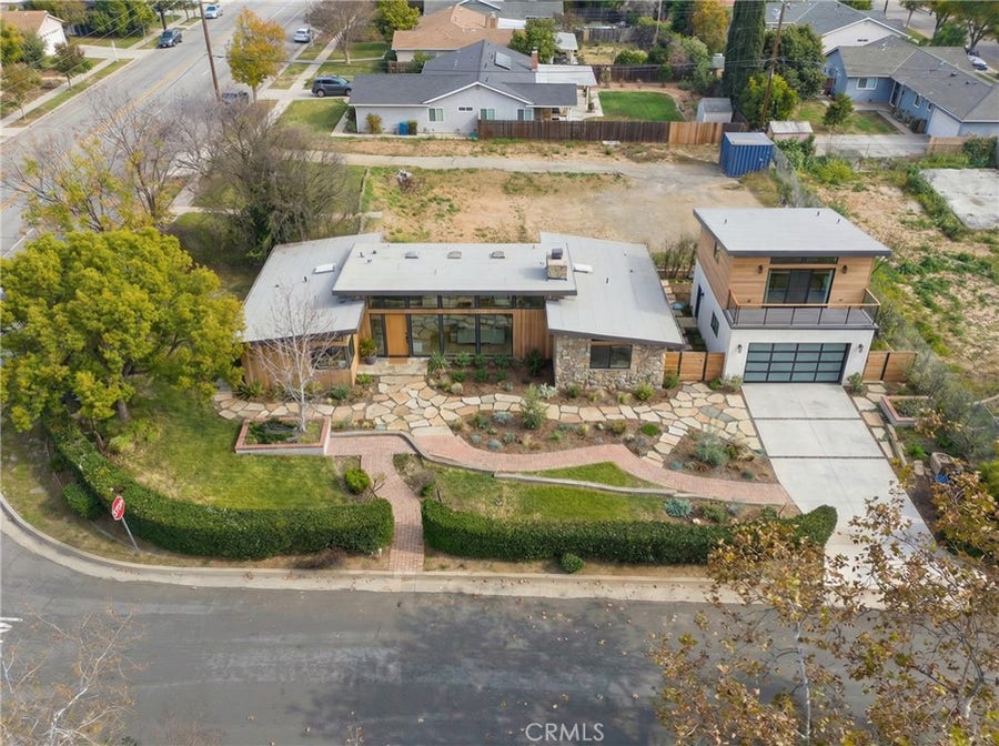 Property photo for 2550 Catherine, Altadena, CA