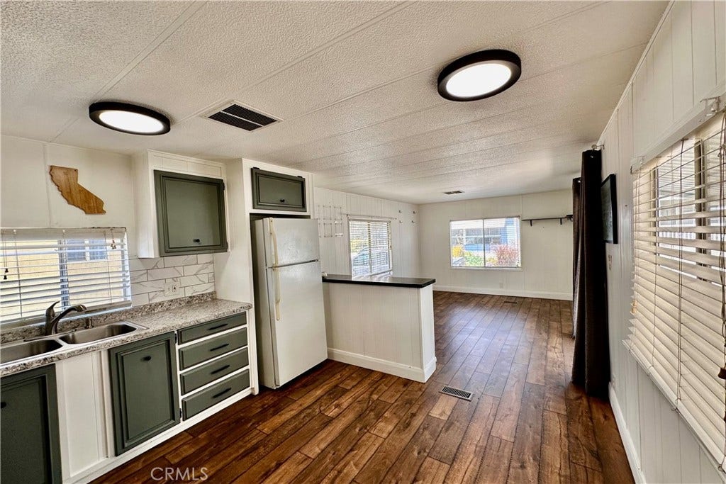 3825 Valley Boulevard, #46, Walnut, CA 91789 open kitchen