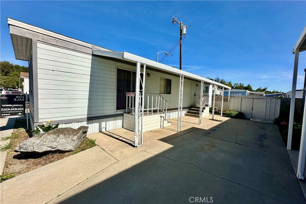 3825 Valley Boulevard, #46, Walnut, CA 91789 parking