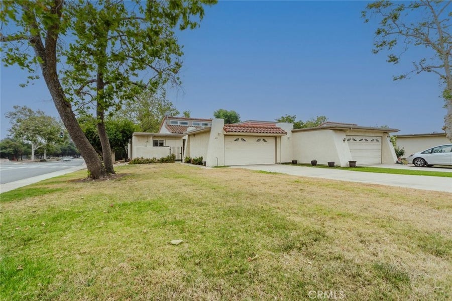 Property photo for 410 Champlain Drive, Claremont, CA