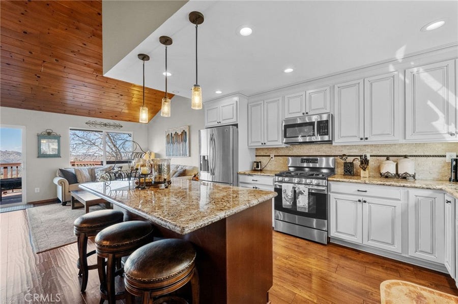 Property photo for 1430 Sequoia, Lake Arrowhead, CA