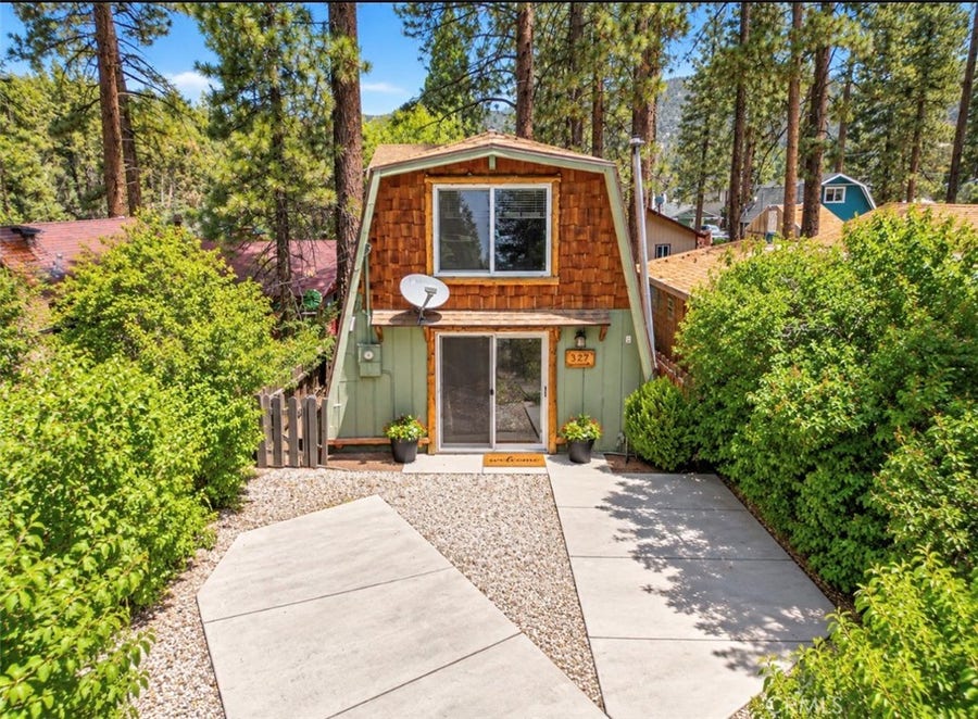 Property photo for 327 W Country Club, Big Bear City, CA