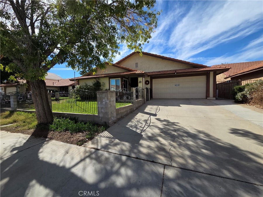 Property photo for 44047 Rodin, Lancaster, CA