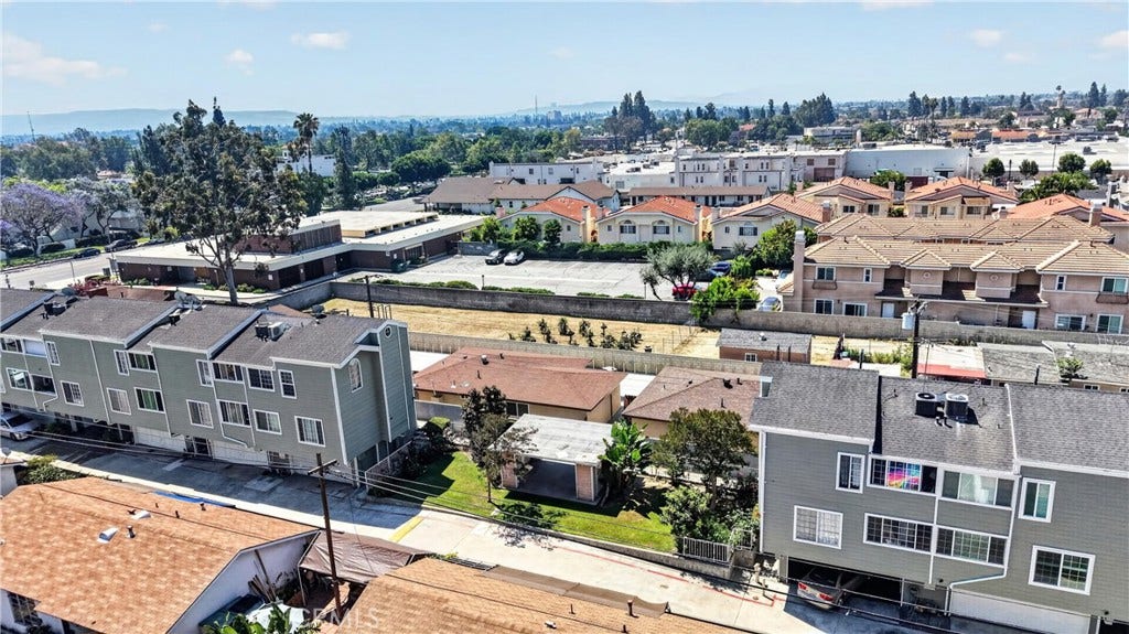 4191 Baldwin Park Blvd., #2, Baldwin Park, CA 91706 View of Community Patio