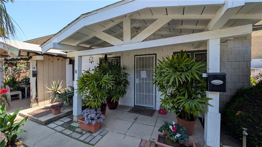 Property photo for 100 Palmetto, #14, Pasadena, CA