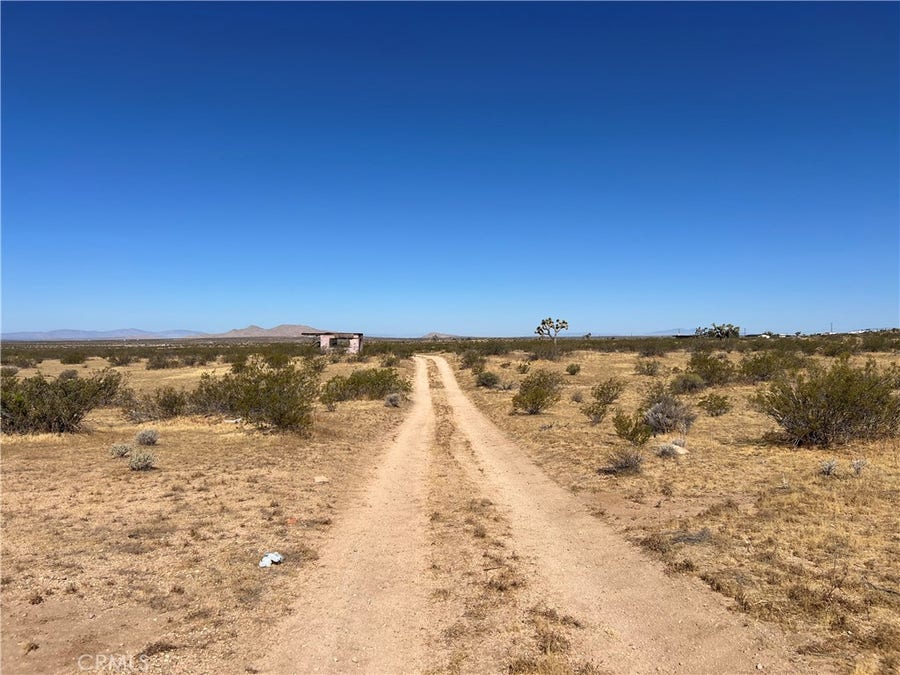 Property photo for 25229 E Avenue J, Lancaster, CA