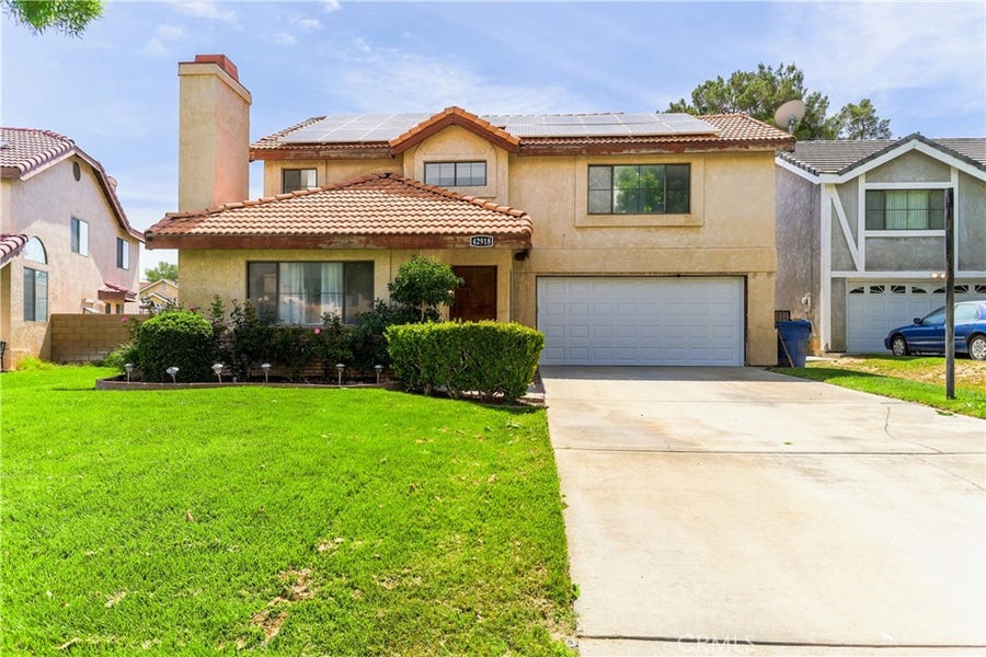 Property photo for 42918 Pearlwood Drive, Lancaster, CA